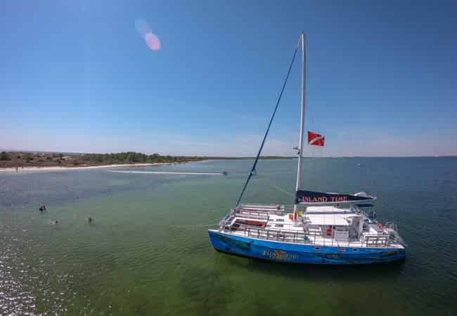 Panama-City-Beach-Shell-Island-Dolphin-and-Snorkel-Cruise
