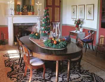 Small Group Tour of Laura Plantation with Transportation from New Orleans Hotels