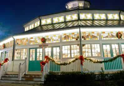 Jingling Through the Crescent New Orleans' Holiday Tour on Christmas Day