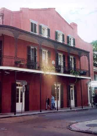 French-Quarter-Walking-Ghost-Tour-By-Haunted-History-Tours