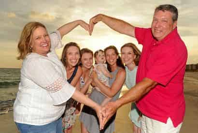 Family Vacation Portraits with Tropical Focus Photography