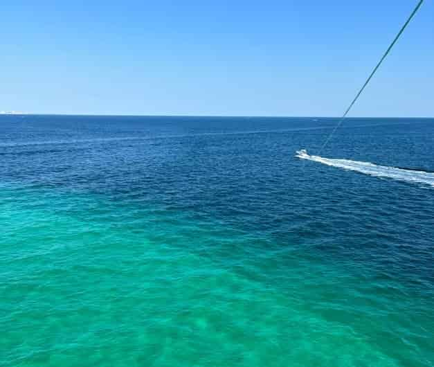 Wet-N-Wild-Watersports-Parasailing