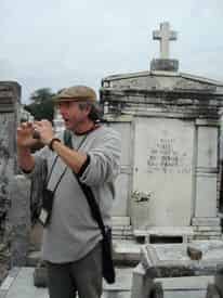 Garden District & Cemetery Combo Walking Tour