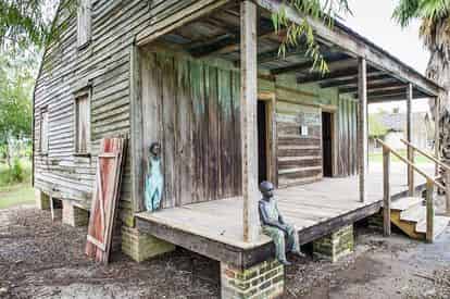 Whitney Plantation Small Group Tour with Transportation from NOLA