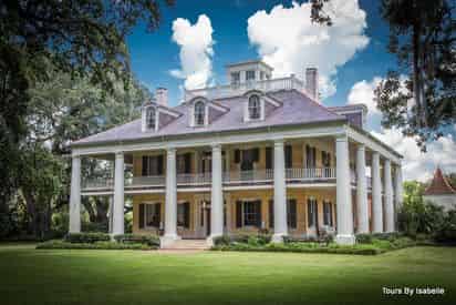 Houmas House & San Francisco Plantation Mansion Tour with Lunch & Transportation from New Orleans