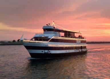 Evening Yacht Cruise with Optional Meal on the StarLite Majesty