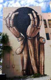 Mural Tour of St. Petersburg by Paradise Tours
