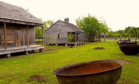 Laura & Whitney Plantation Combo Tour with Optional Lunch & Transportation from New Orleans