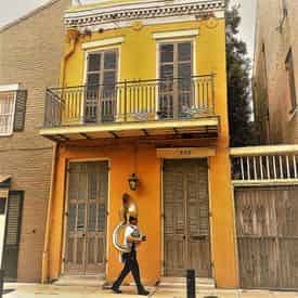 Small Group French Quarter Storytelling Tour with Lucky Bean Tours