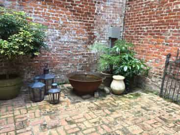 Small Group French Quarter Storytelling Tour with Lucky Bean Tours
