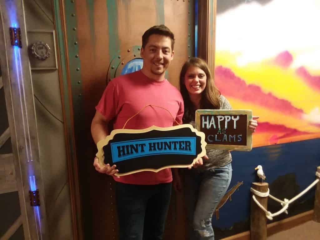 Submerged-Hint-Hunter-Escape-Room