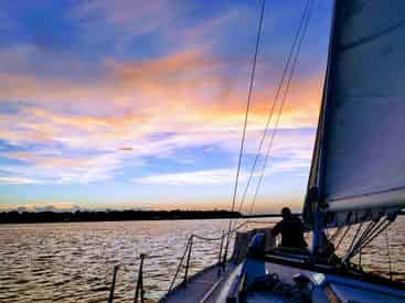 2 Hour Private Sailing Sunset Escape Tour