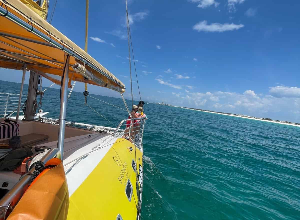 footloose catamaran panama city