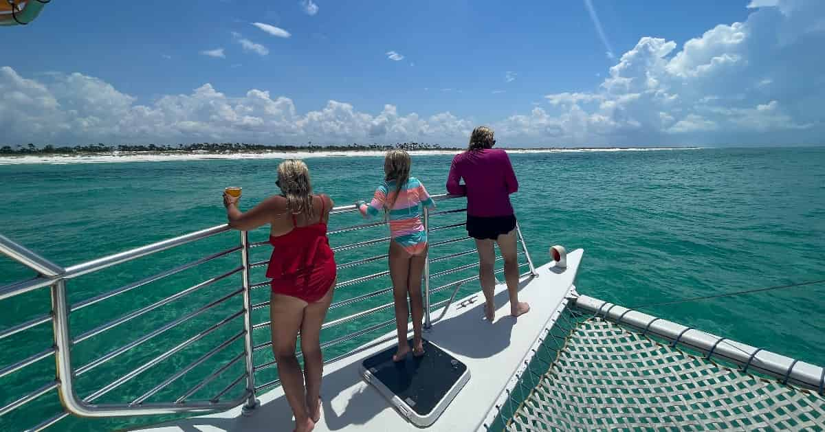 footloose catamaran panama city