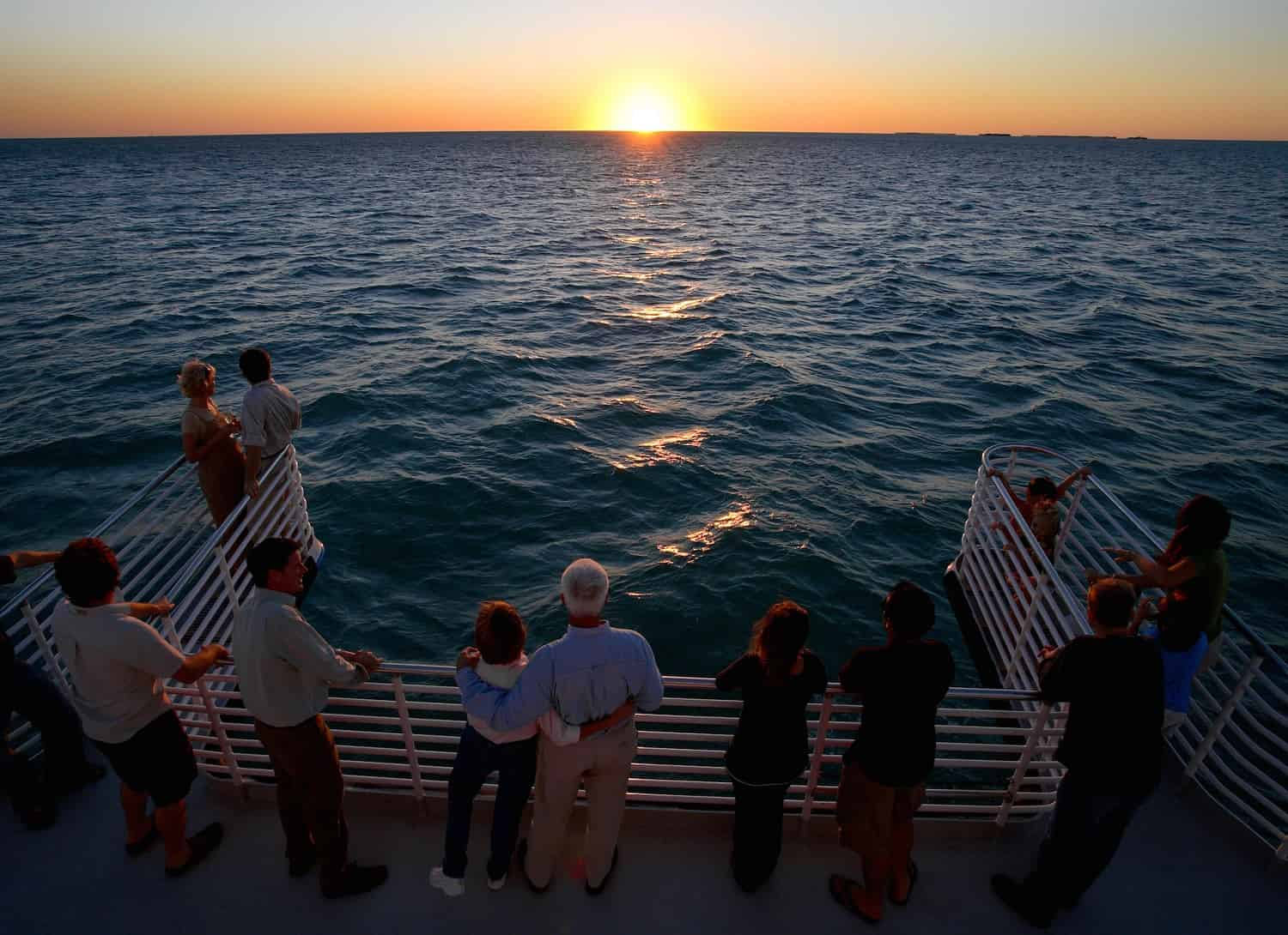 Glass-Bottom-Boat-Reef-and-Eco-Tour