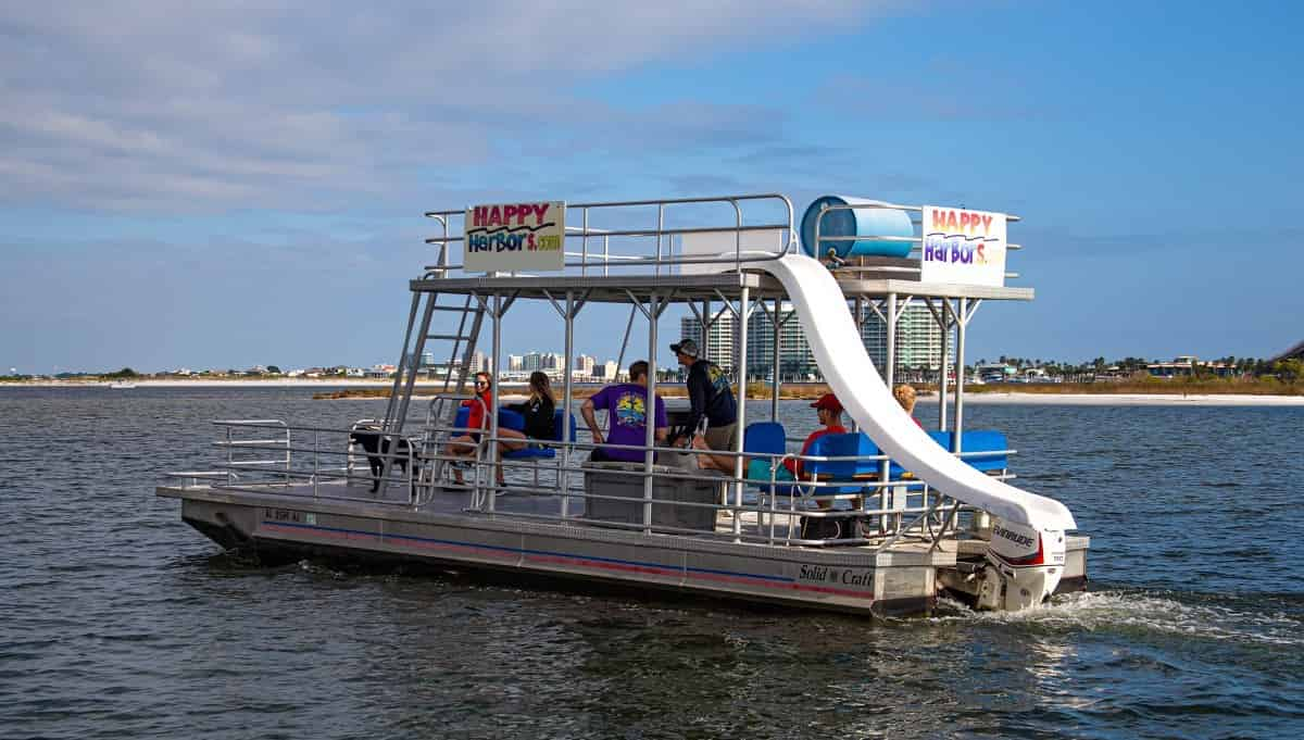 Happy-Harbors-Pontoon-Boat-Rentals-Half-Day