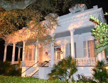 Garden District Architecture & History Tour