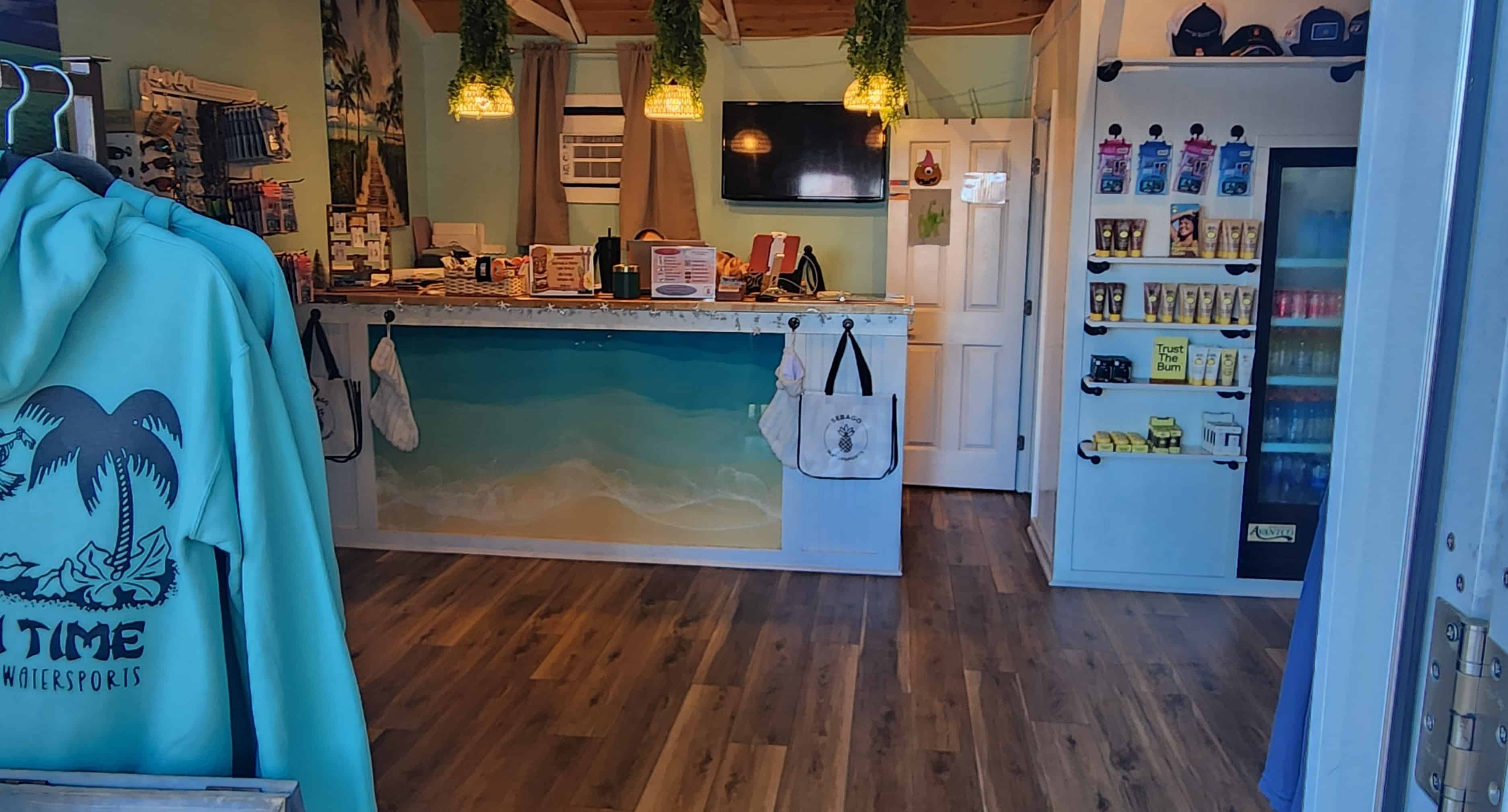 Champagne-Sunset-Sail-by-Sebago-Watersports