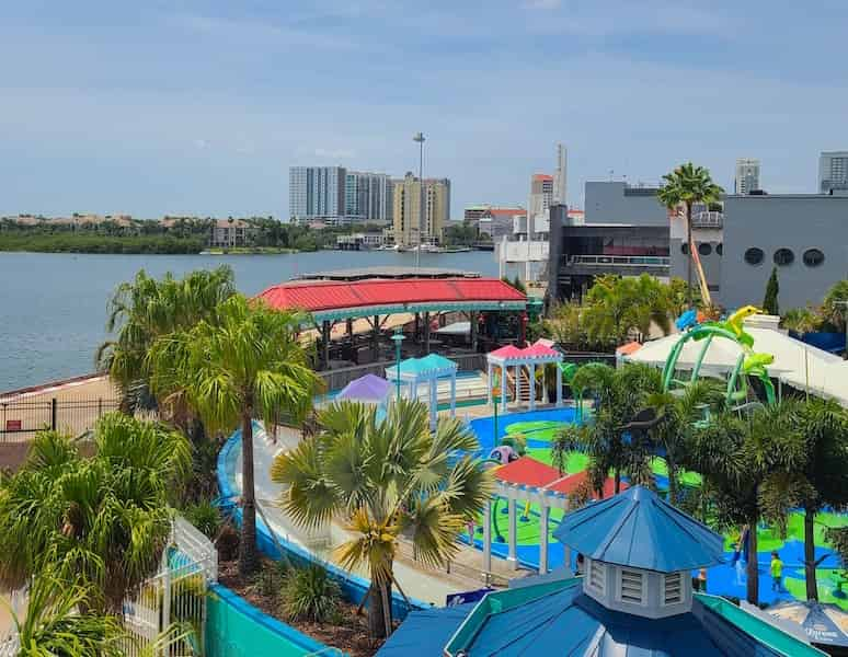 Florida Aquarium in Downtown Tampa - Tours and Activities