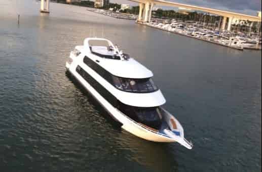 Daytime-Sightseeing-Cruise-with-Optional-Meal-Service-on-the-StarLite-Sapphire