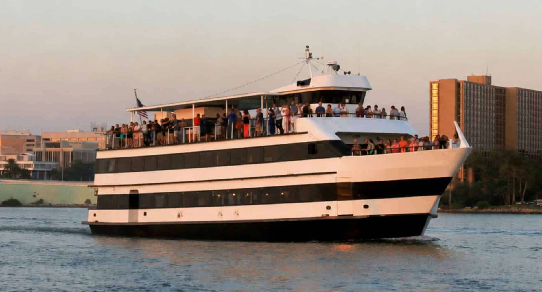 Daytime-Sightseeing-Cruise-with-Optional-Meal-Service-on-the-StarLite-Sapphire