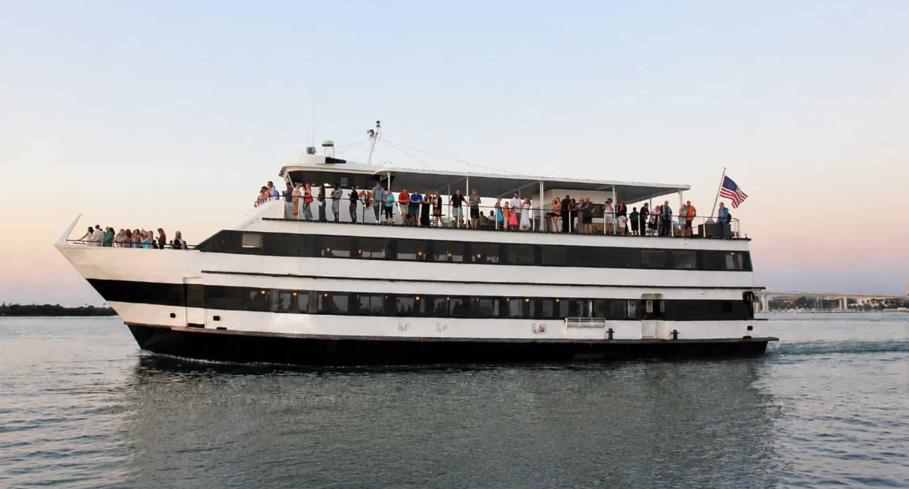 Daytime-Sightseeing-Cruise-with-Optional-Meal-Service-on-the-StarLite-Sapphire