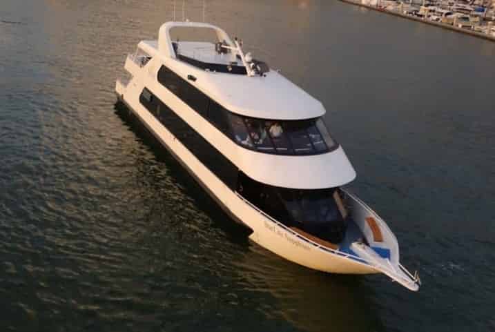 Twilight-Yacht-Cruise-with-Optional-Meal-Service-on-the-StarLite-Sapphire