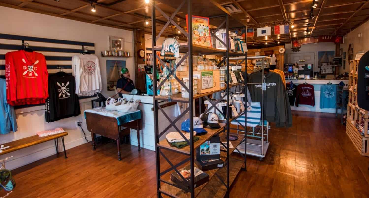 Wind-and-Wine-Sunset-Sail-with-Danger-Charters