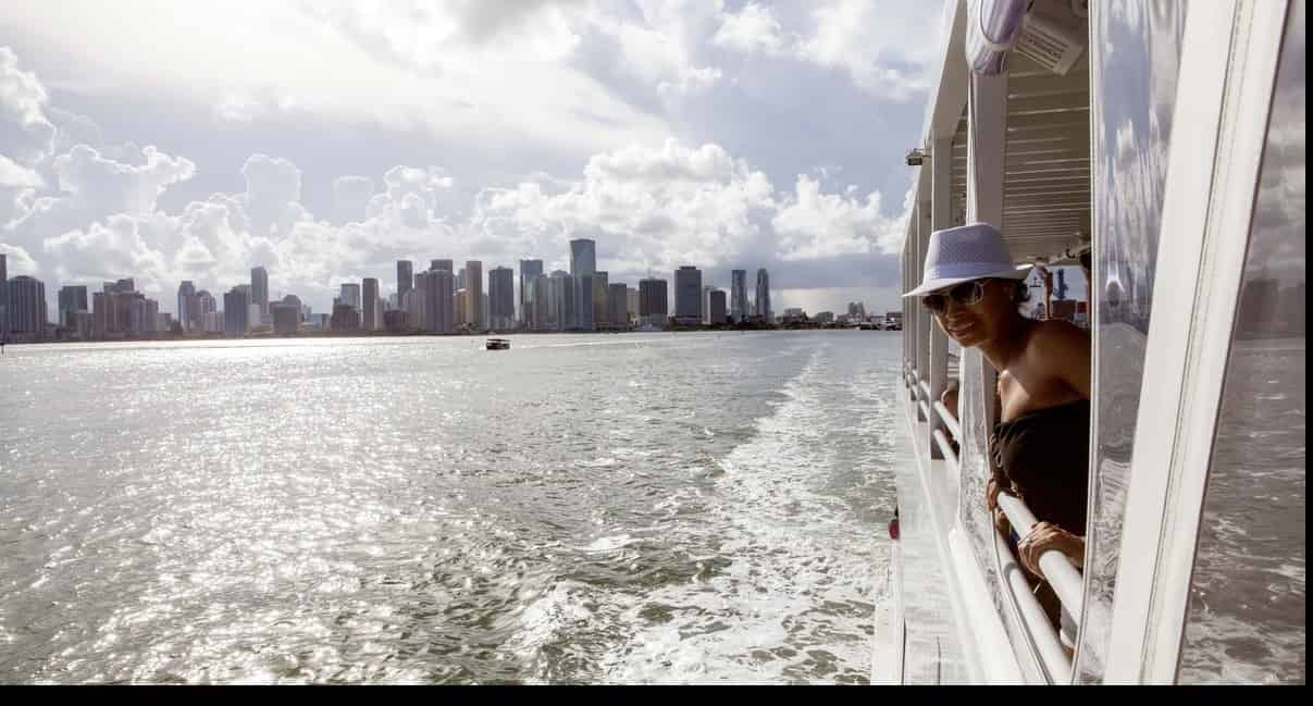 Biscayne-Bay-Boat-Tour-and-Everglades-Airboat-Excursion-by-Gray-line-Miami