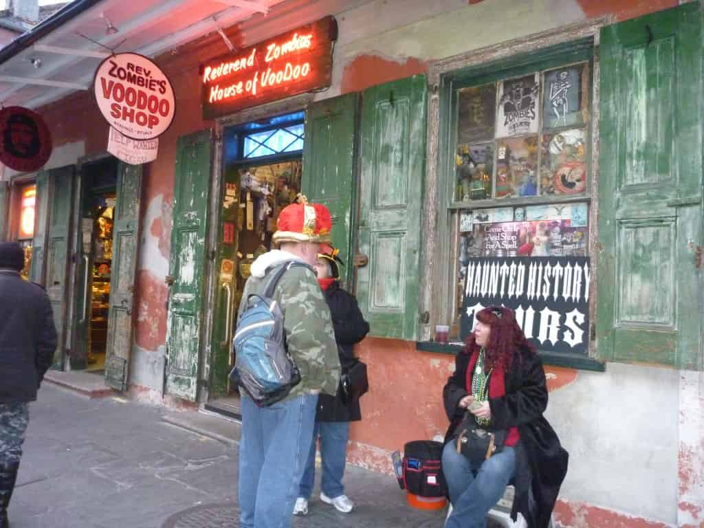 French-Quarter-Walking-Ghost-Tour-By-Haunted-History-Tours