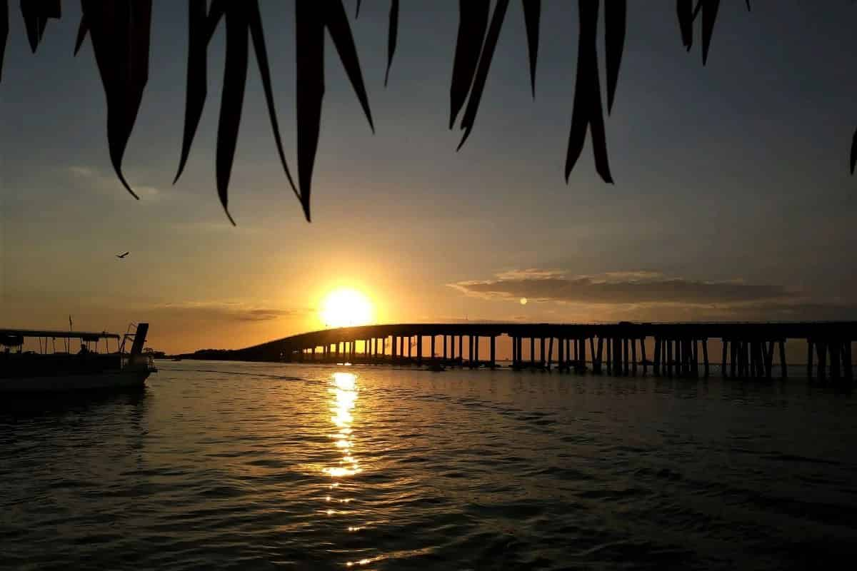 Sunset-Tiki-Cruise-with-Cruisin-Tikis-Destin