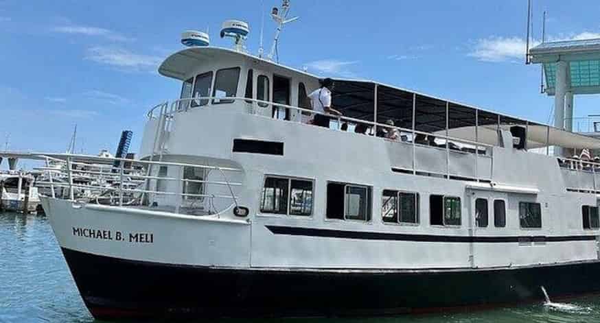 Miami-Sightseeing-Tour-on-Biscayne-Bay