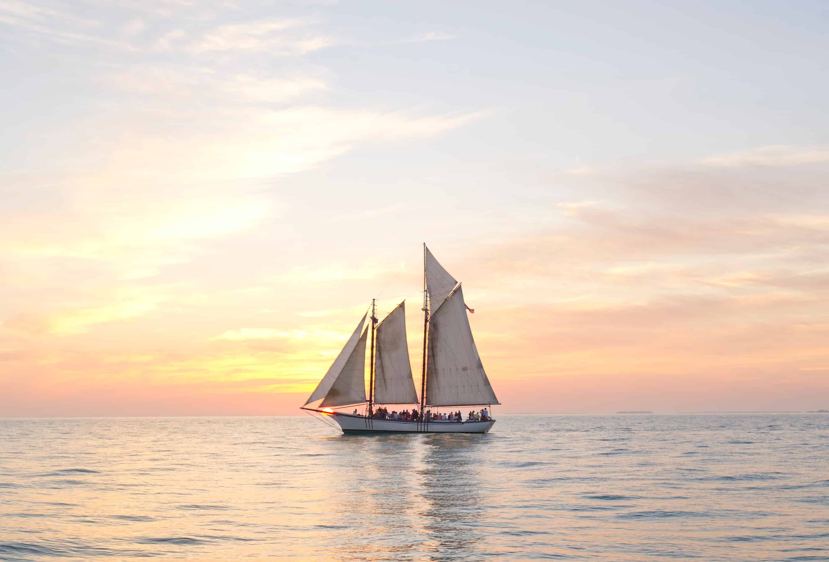 Windjammer-Schooner-Sunset-Sail