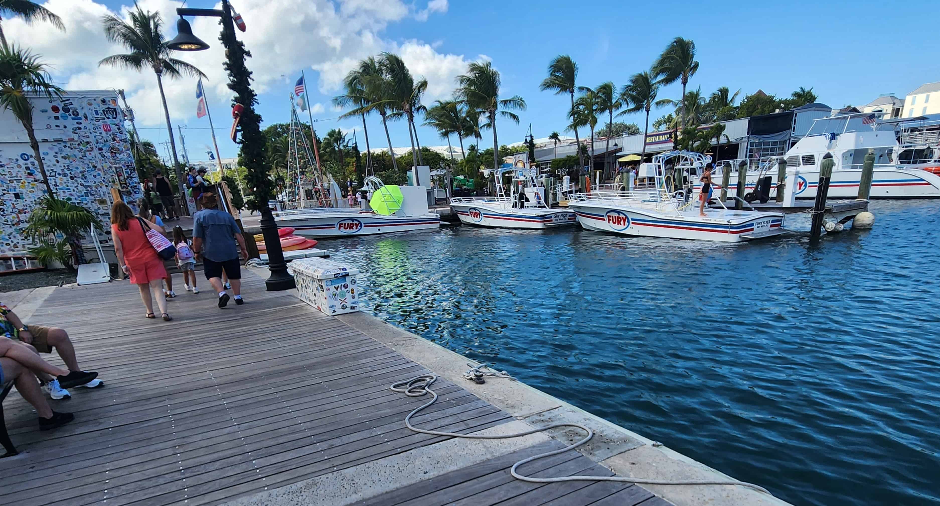 Captains-Choice-Sunset-Sail-with-Wine-and-Tapas-Pairings