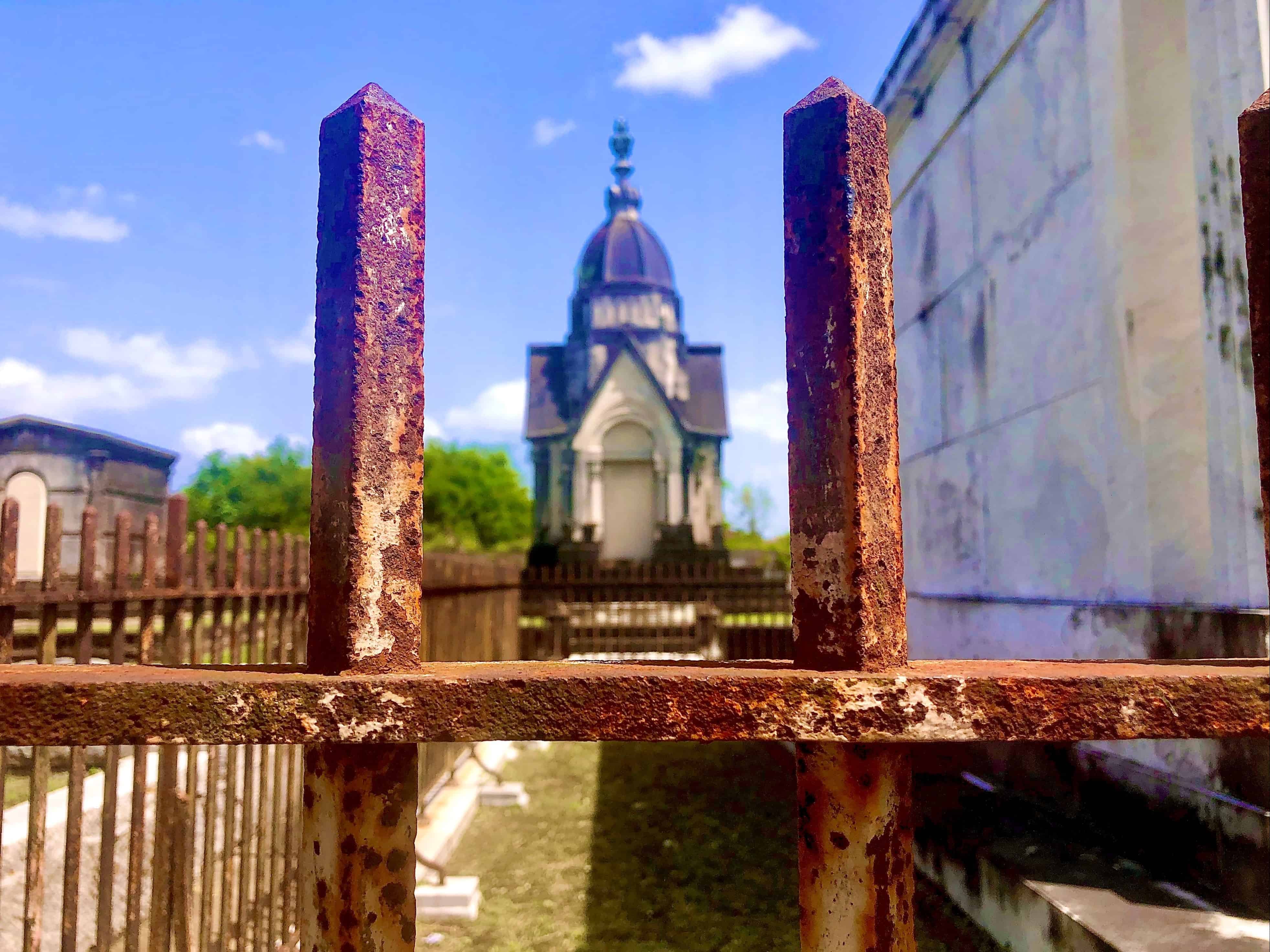 Cities-of-the-Dead-Cemetery-Tour