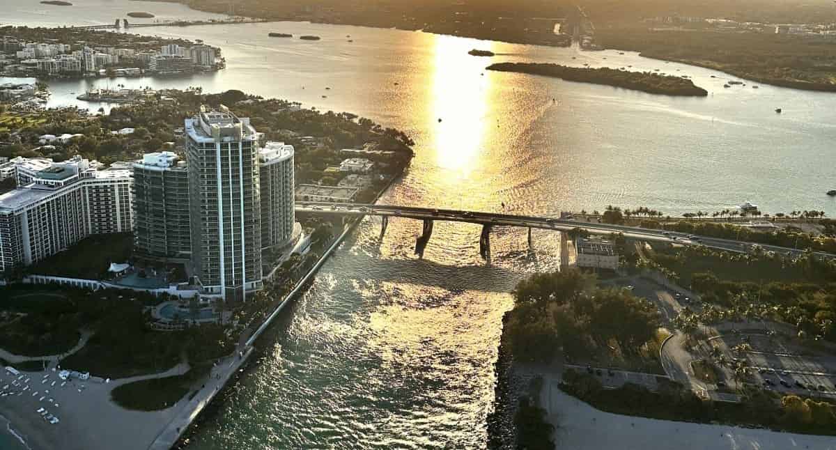 Brickell-Bay-Helicopter-Experience