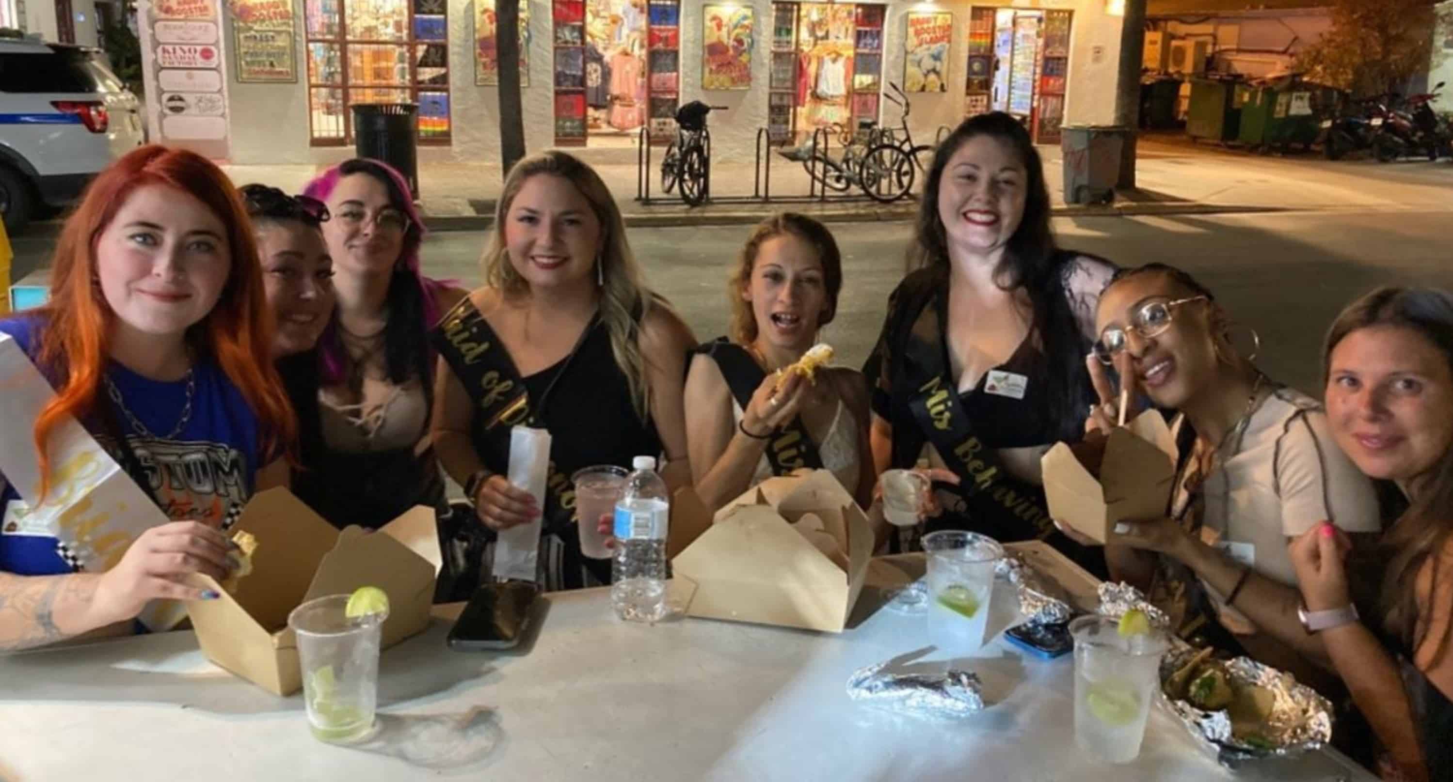 Bone-Island-Haunted-Pub-Crawl-and-Ghost-Tour