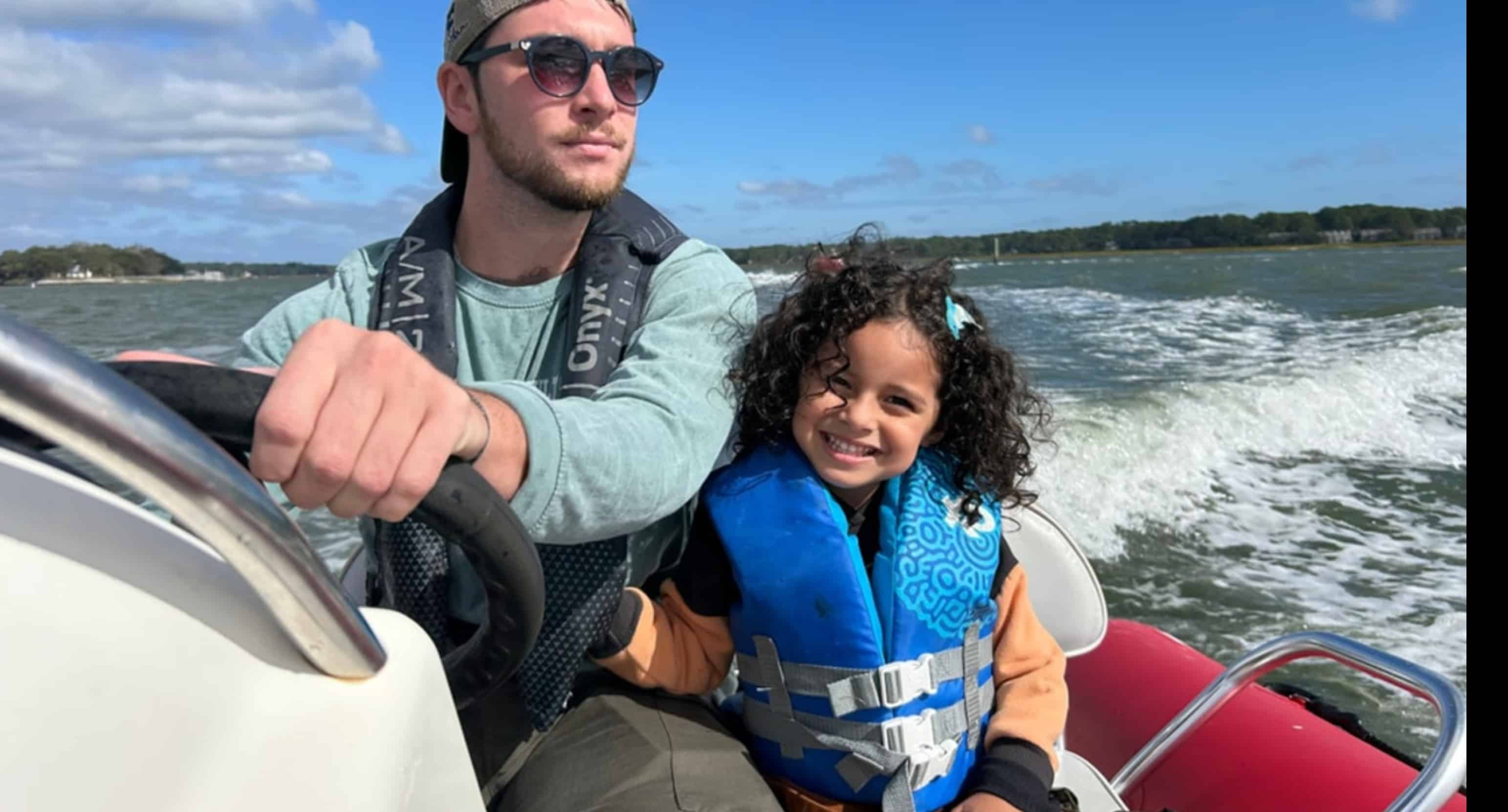 Guided-Mini-Boat-Dolphin-Tour
