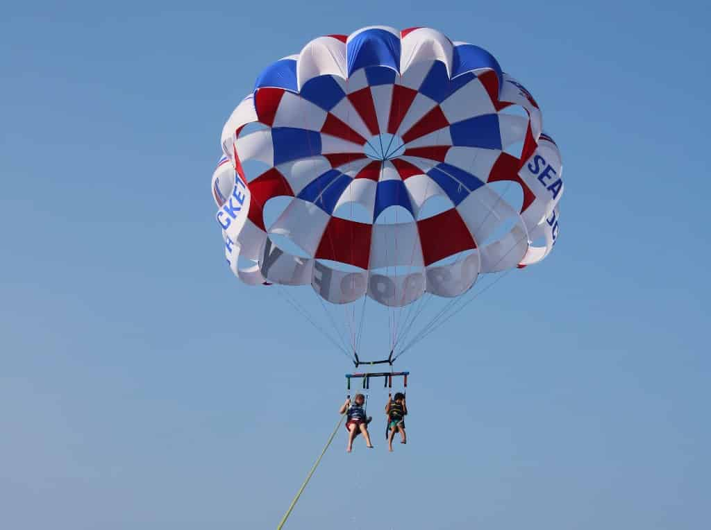 Bradenton-Beach-Parasailing