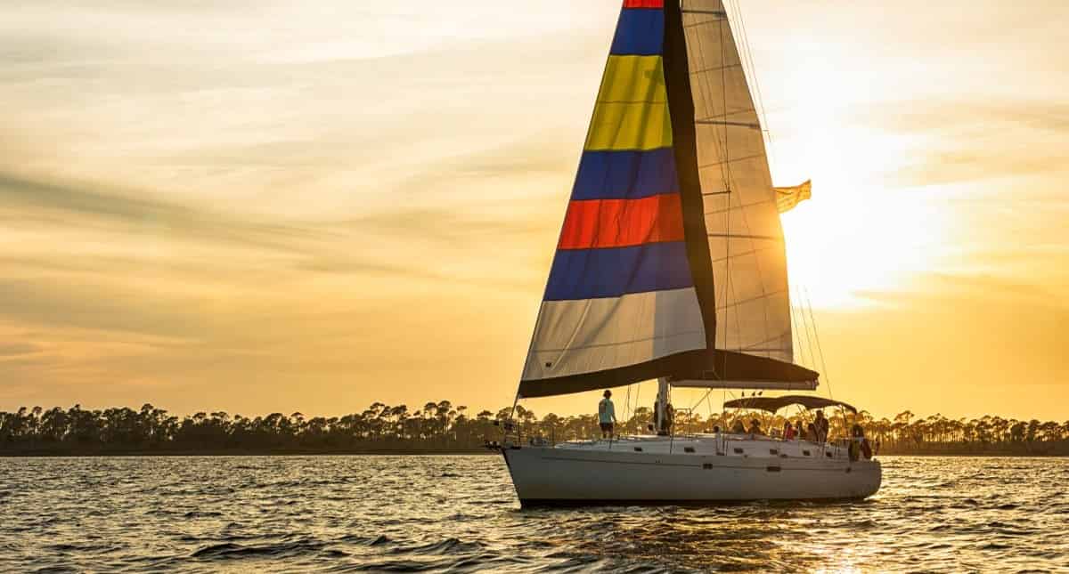 Sunset-and-Dolphin-Sightseeing-on-the-Ohana-Sailboat