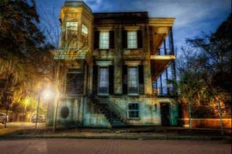 The-Dead-of-Night-Ghost-Tour