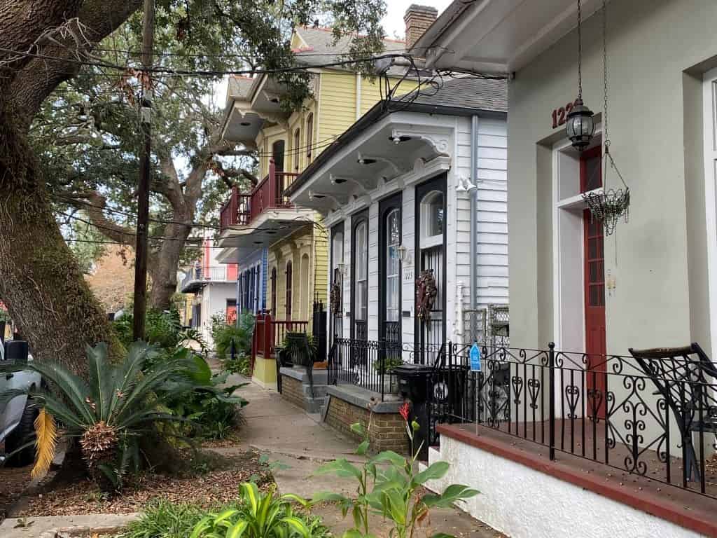 New-Orleans-Garden-District-Walking-Tour