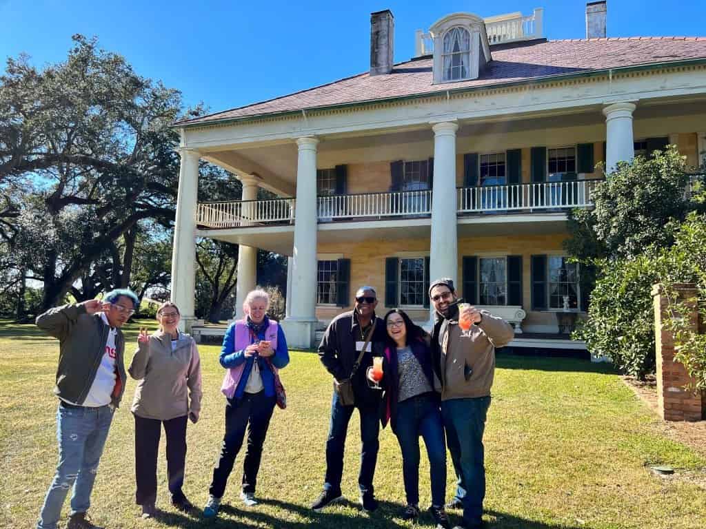 Destrehan-and-Houmas-House-Plantations-with-Lunch-Included