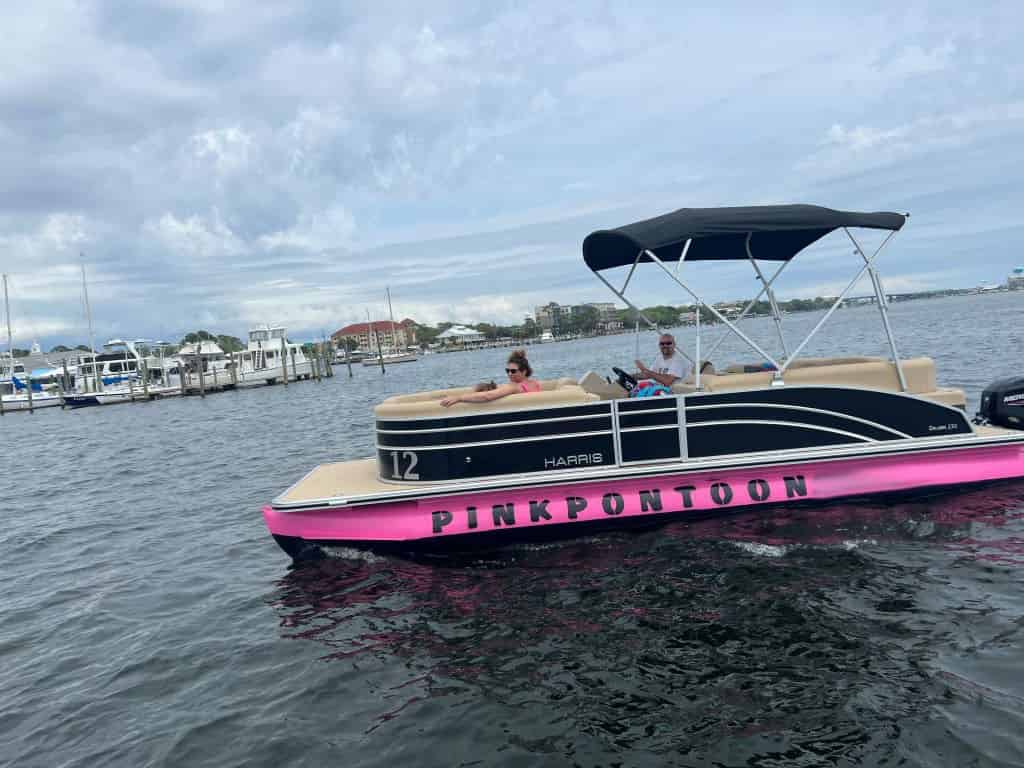 Biloxi-Bay-Pontoon-Boat-Rental