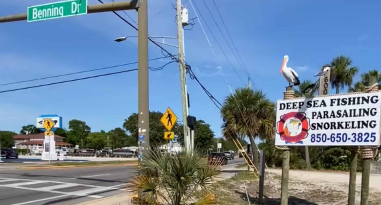 Pelican-Parasailing-Adventure