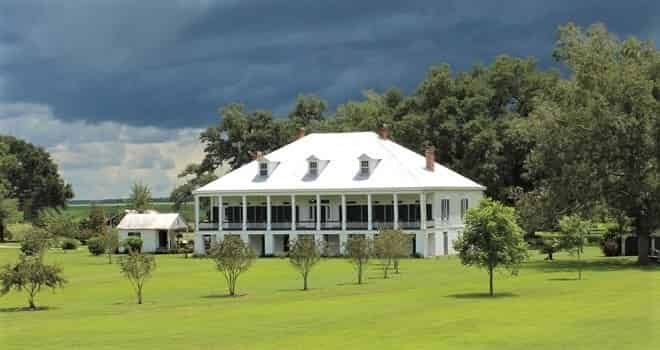 Laura-and-St-Joseph-Double-Plantations-Tour