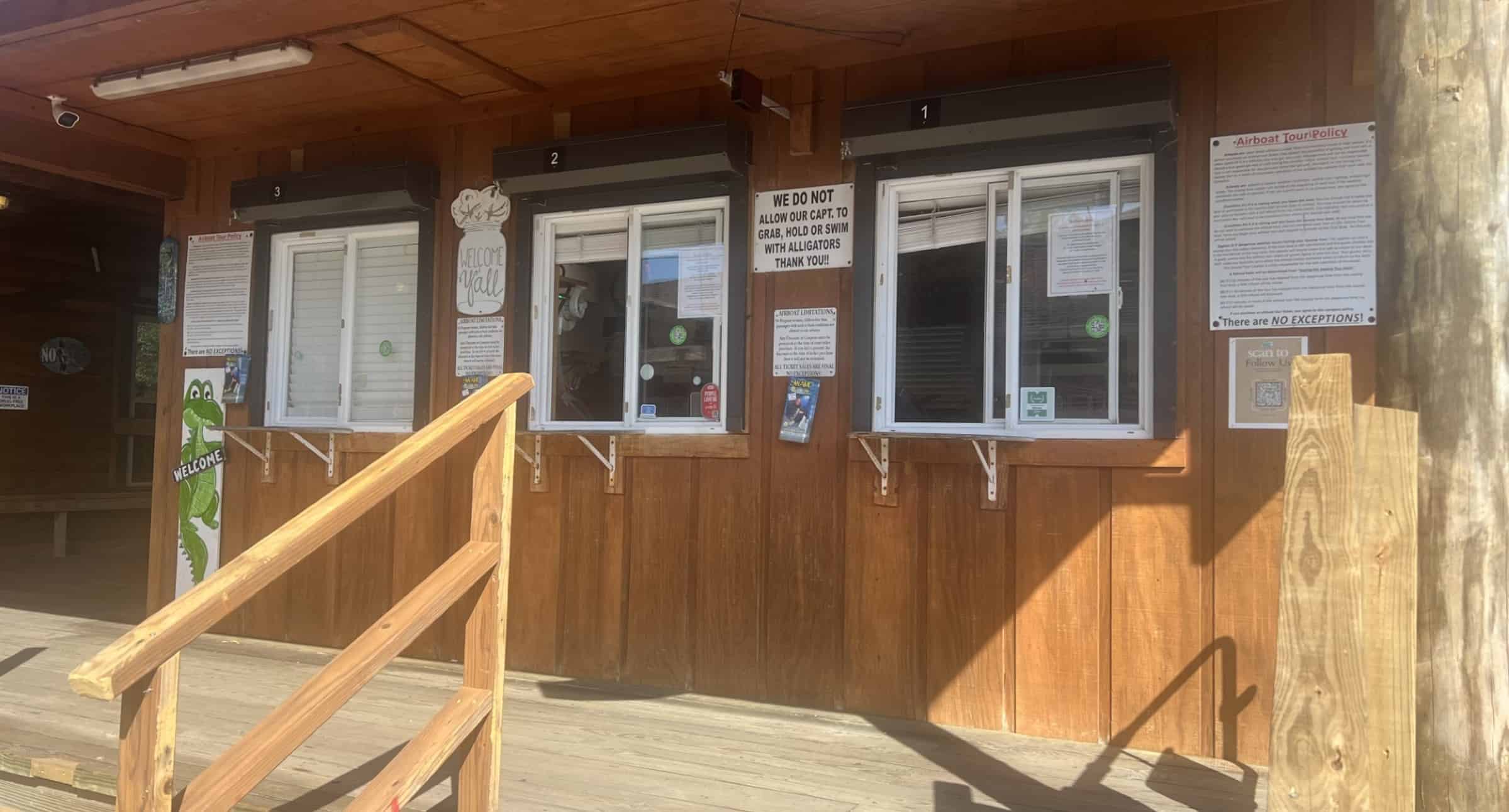 Barataria-Swamp-Small-Airboat-Tour