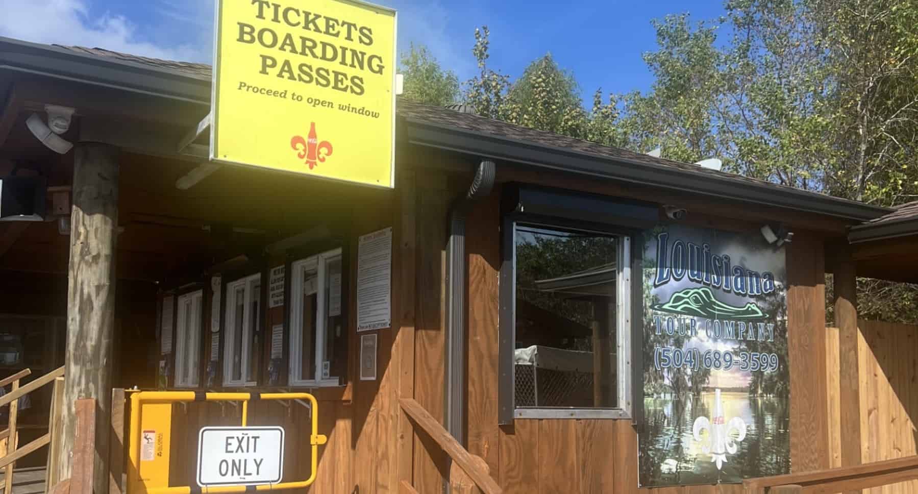 Barataria-Swamp-Small-Airboat-Tour