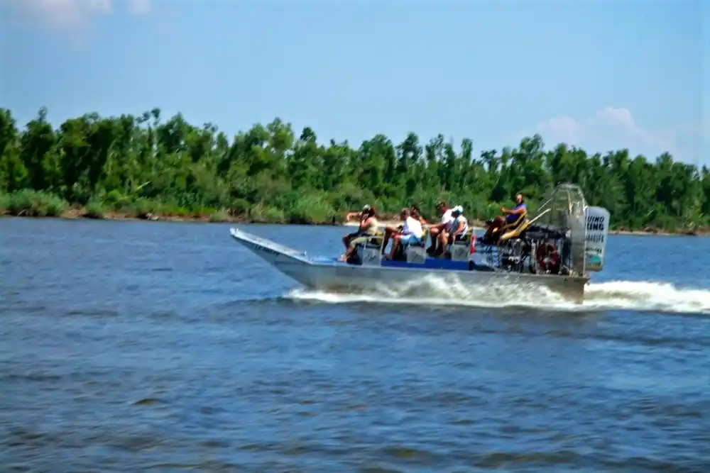 Small-Airboat-Tour-From-New-Orleans-By-Louisiana-Tour-Company