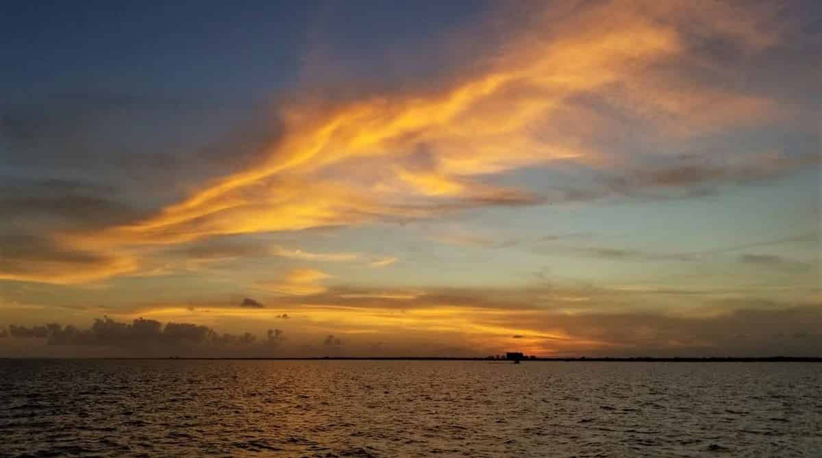 Fort-Lauderdale-Cast-Away-the-Day-Sunset-Cruise